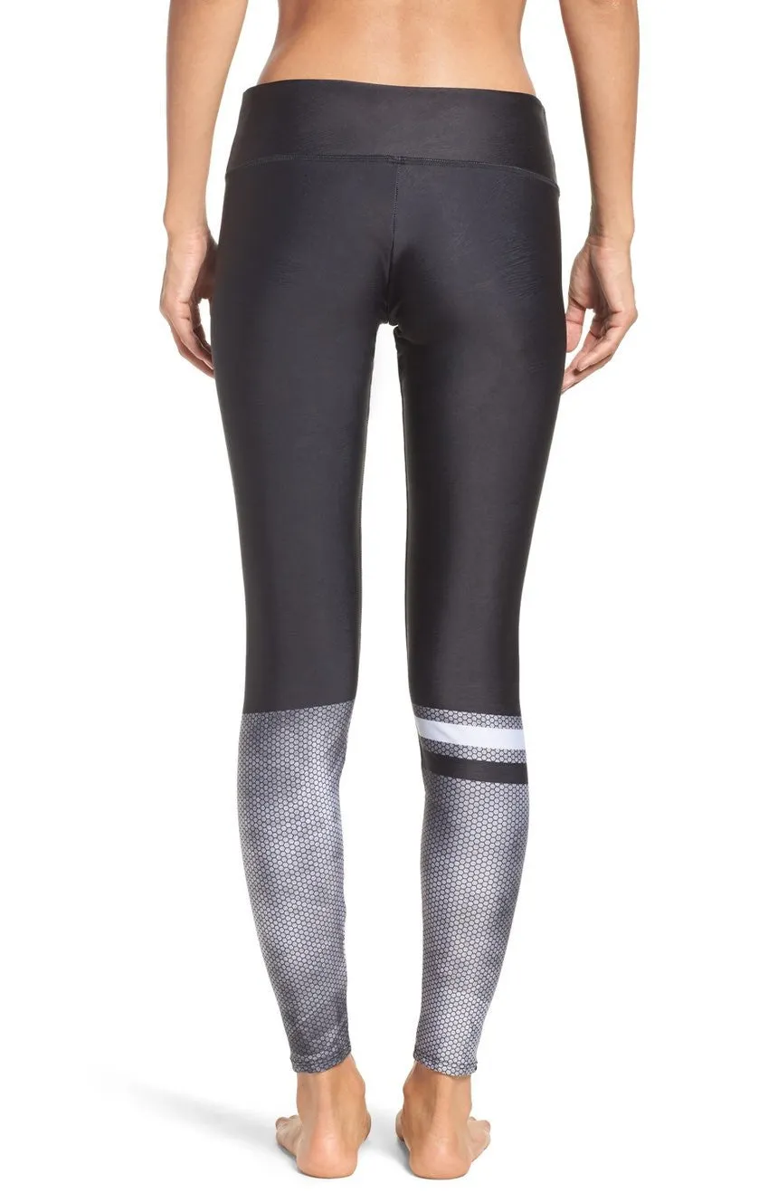 Onzie Graphic Legging Hex