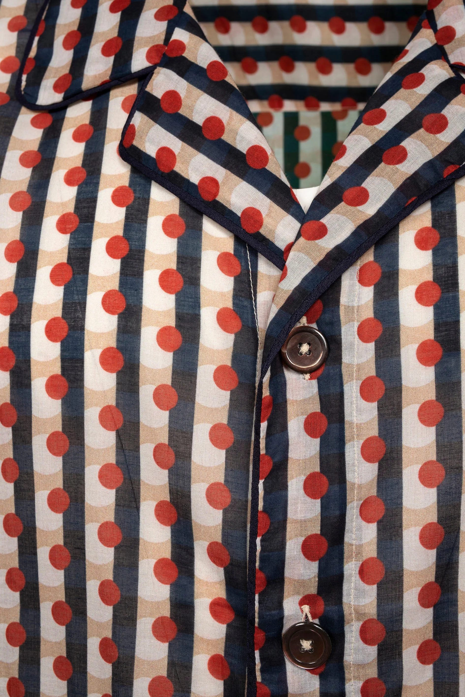 SHORT-SLEEVED-CAYENNE-COLLAR-SHIRT JAPAN with navy piping 100% COTTON Voile Medium-Stripes digital-print